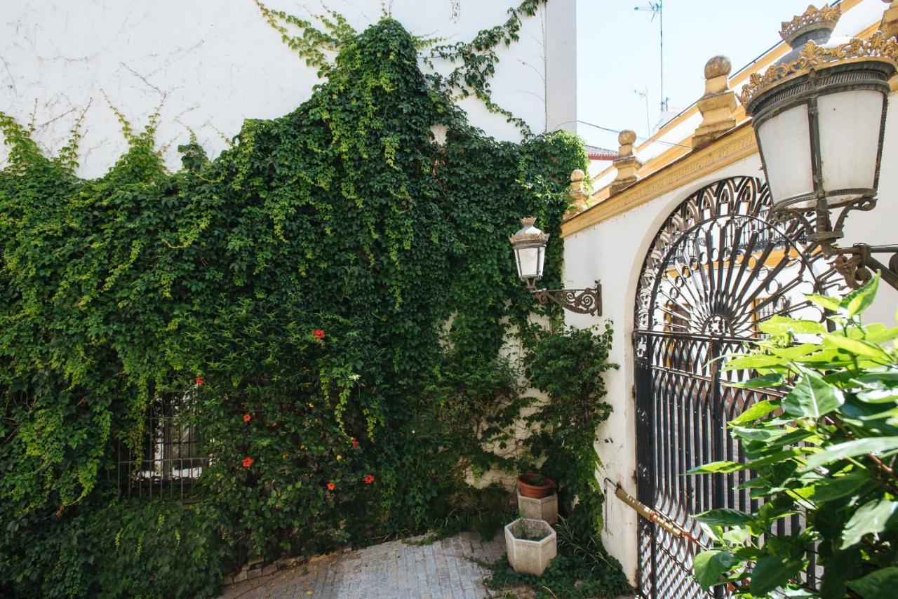 Vidrio Suite Apartment Seville Exterior photo