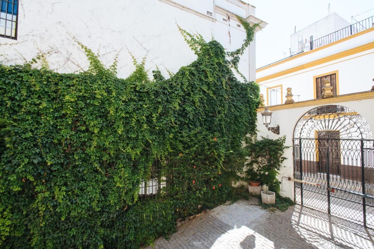 Vidrio Suite Apartment Seville Exterior photo