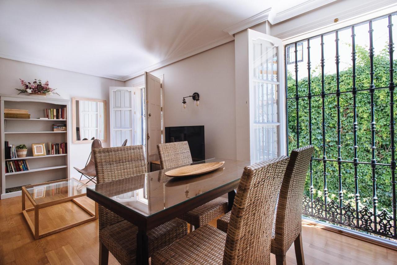 Vidrio Suite Apartment Seville Exterior photo