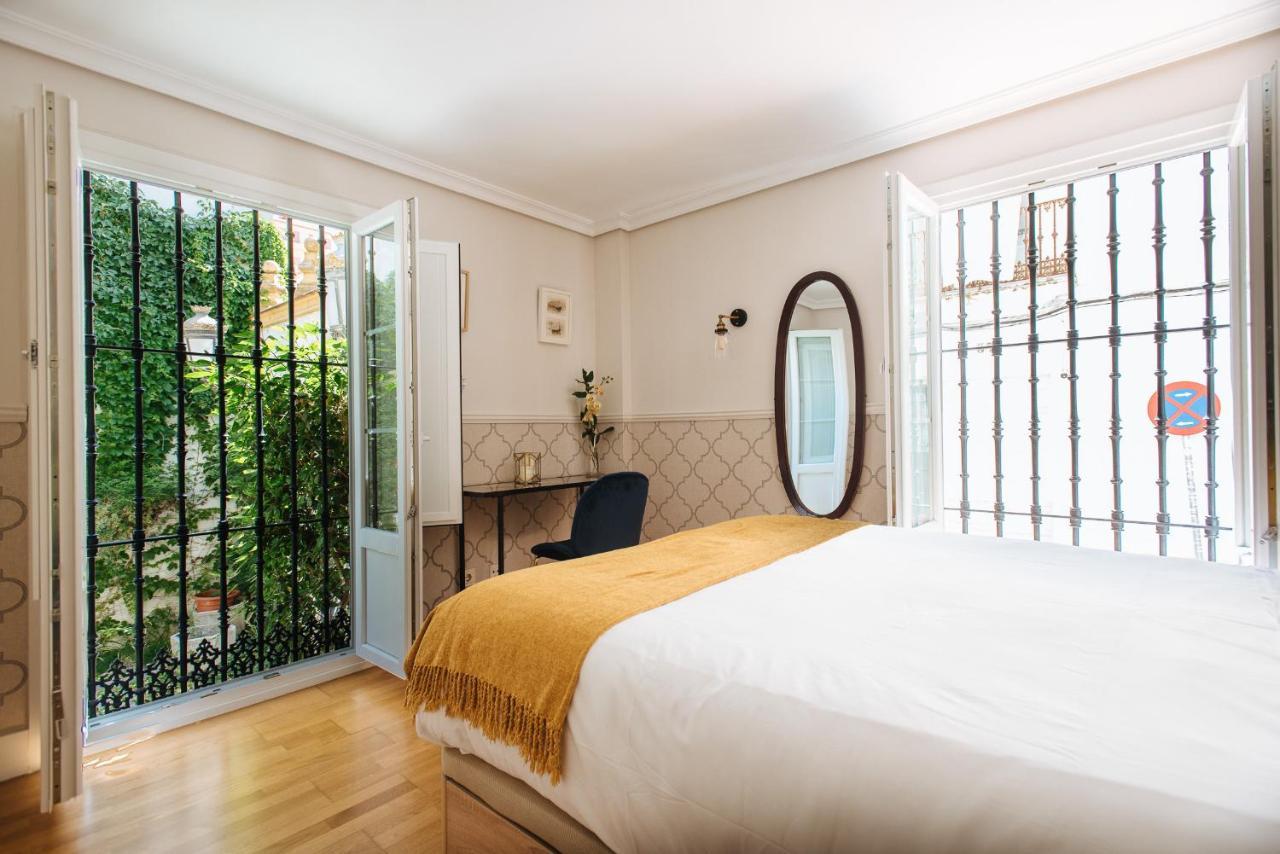 Vidrio Suite Apartment Seville Exterior photo